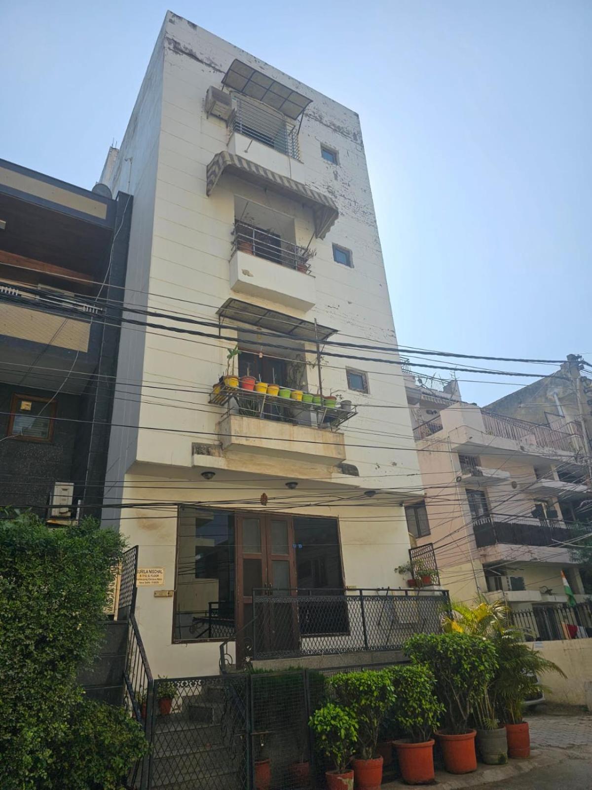 Sky Bloom Luxury Homestay New Delhi Exterior photo